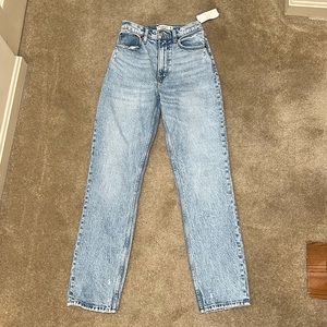 Curve Love The 90’s Straight Ultra High Rise Jeans - Light Wash